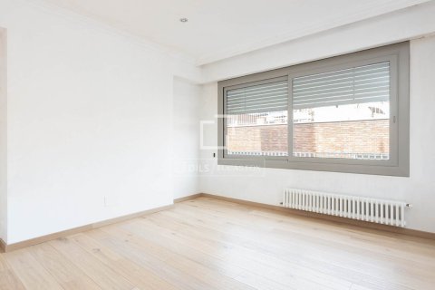 Penthauss pārdošanā Barcelona, Spānijā 3 istabas, 240 m2 Nr. 168320 - attēls 10