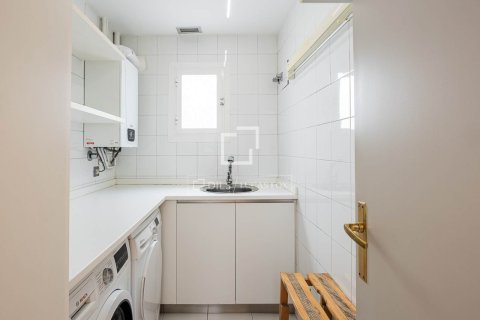 Apartment à vendre à Barcelona, Espagne, 5 chambres, 217 m2 No. 168319 - photo 21