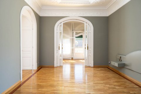 Apartment à vendre à Barcelona, Espagne, 5 chambres, 217 m2 No. 168319 - photo 27