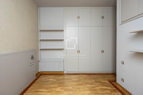 Apartment à vendre à Barcelona, Espagne, 5 chambres, 217 m2 No. 168319 - photo 19
