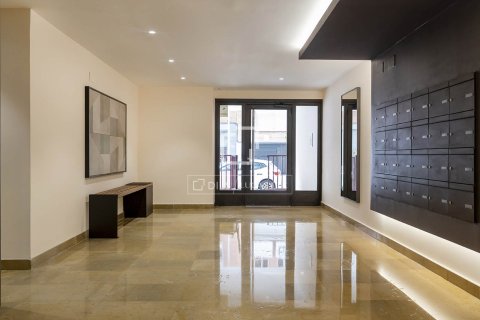 Продажа квартиры в Барселона, Испания 4 спальни, 88м2 №168324 - фото 20