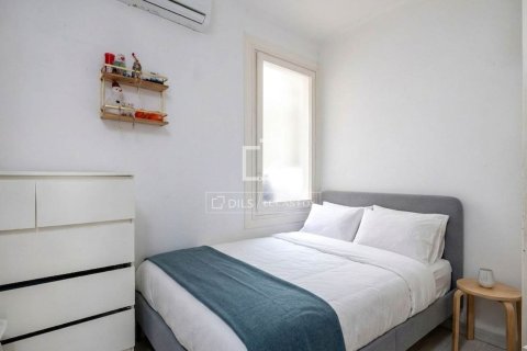 Продажа квартиры в Барселона, Испания 4 спальни, 88м2 №168324 - фото 10