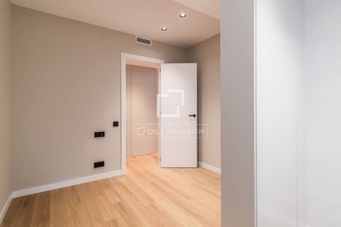Wohnung zum Verkauf in Barcelona, Spanien 3 Schlafzimmer, 91 m2 Nr. 168322 - Foto 13