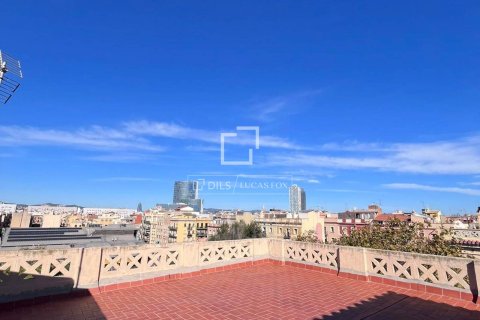 Apartment for sale in Barcelona, Spain 2 bedrooms, 77 sq.m. No. 168323 - photo 11