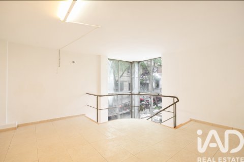 Komerciāls īpašums pārdošanā Barcelona, Spānijā 2 istabas, 112 m2 Nr. 152610 - attēls 6