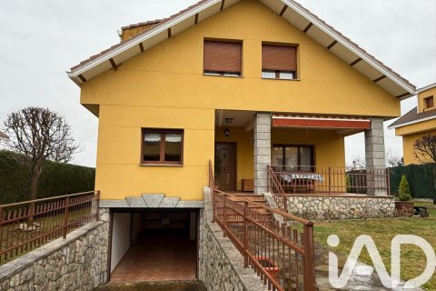 House à Santovenia de la Valdoncina, Leon, Espagne 4 chambres, 294 m2 No. 152611