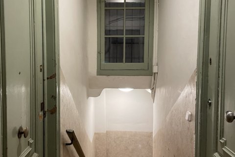 Продажа квартиры в Барселона, Испания 1 спальня, 60м2 №152608 - фото 9