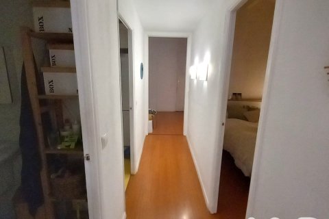 Продажа квартиры в Барселона, Испания 1 спальня, 60м2 №152608 - фото 3