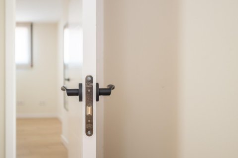 Apartment for sale Valencia, Spain 2 bedrooms, 63 sq.m. No. 133565 - photo 25