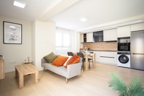 Apartment for sale Valencia, Spain 2 bedrooms, 63 sq.m. No. 133565 - photo 1
