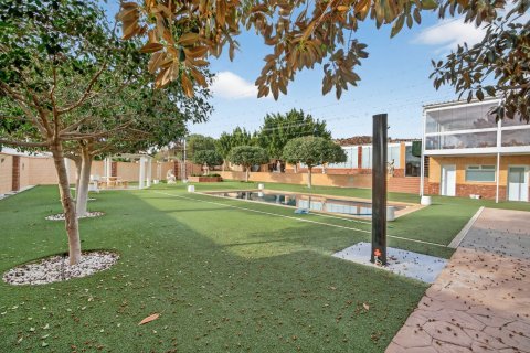 Villa en venta en Alicante, España 5 dormitorios, 500 m2 No. 149606 - foto 5