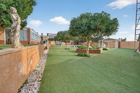 Villa en venta en Alicante, España 5 dormitorios, 500 m2 No. 149606 - foto 6