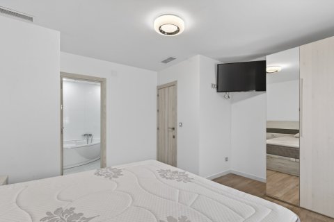 Villa en venta en Alicante, España 5 dormitorios, 500 m2 No. 149606 - foto 17