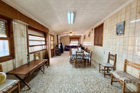 Finca zum Verkauf in La Marina, Alicante, Spanien 5 Schlafzimmer, 200 m2 Nr. 189883 - Foto 16