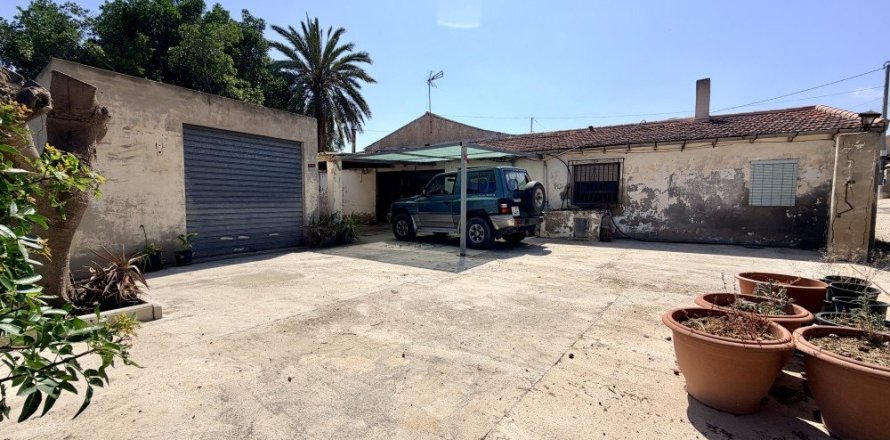 Finca in La Marina, Alicante, Spanien 5 Schlafzimmer, 200 m2 Nr. 189883