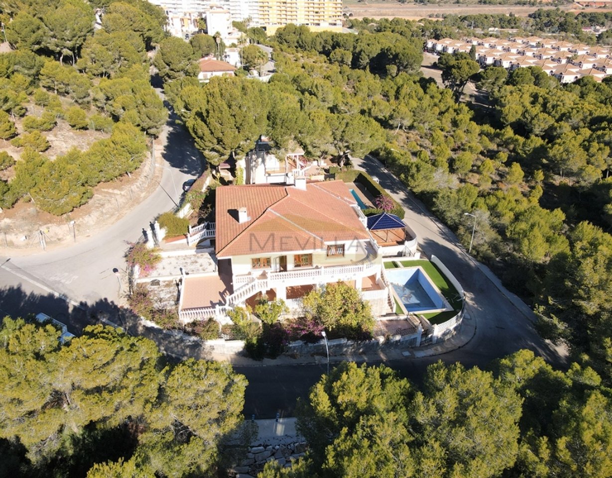 Вилла в Кампоамор, Аликанте, Испания 10 спален, 780м2 №94090
