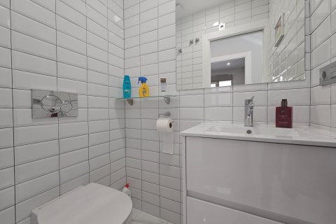 Villa for sale Villamartin, Alicante, Spain 4 bedrooms, 166 sq.m. No. 119724 - photo 6