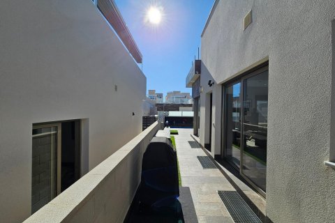 Villa for sale Villamartin, Alicante, Spain 4 bedrooms, 166 sq.m. No. 119724 - photo 8