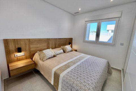 Продажа виллы в Бенихофар, Аликанте, Испания 3 спальни, 124м2 №163271 - фото 21