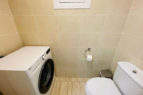 Apartamento en alquiler en Calvià, Mallorca, España 1 dormitorio, 60 m2 No. 155749 - foto 13