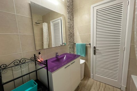 Apartamento en alquiler en Calvià, Mallorca, España 1 dormitorio, 60 m2 No. 155749 - foto 11