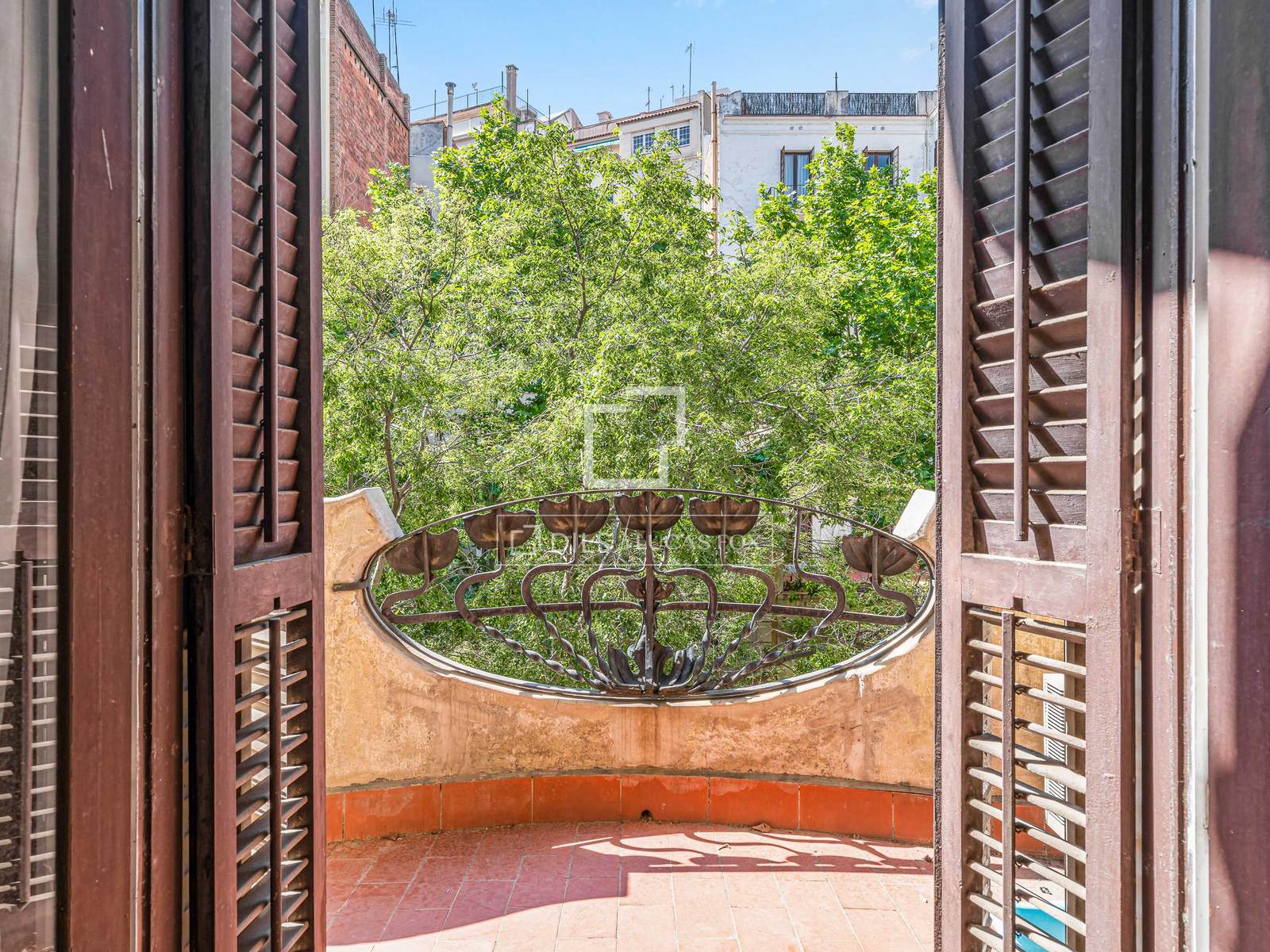 Huoneisto Barcelona, Espanja 6 makuuhuonetta, 179 m2 No. 192622