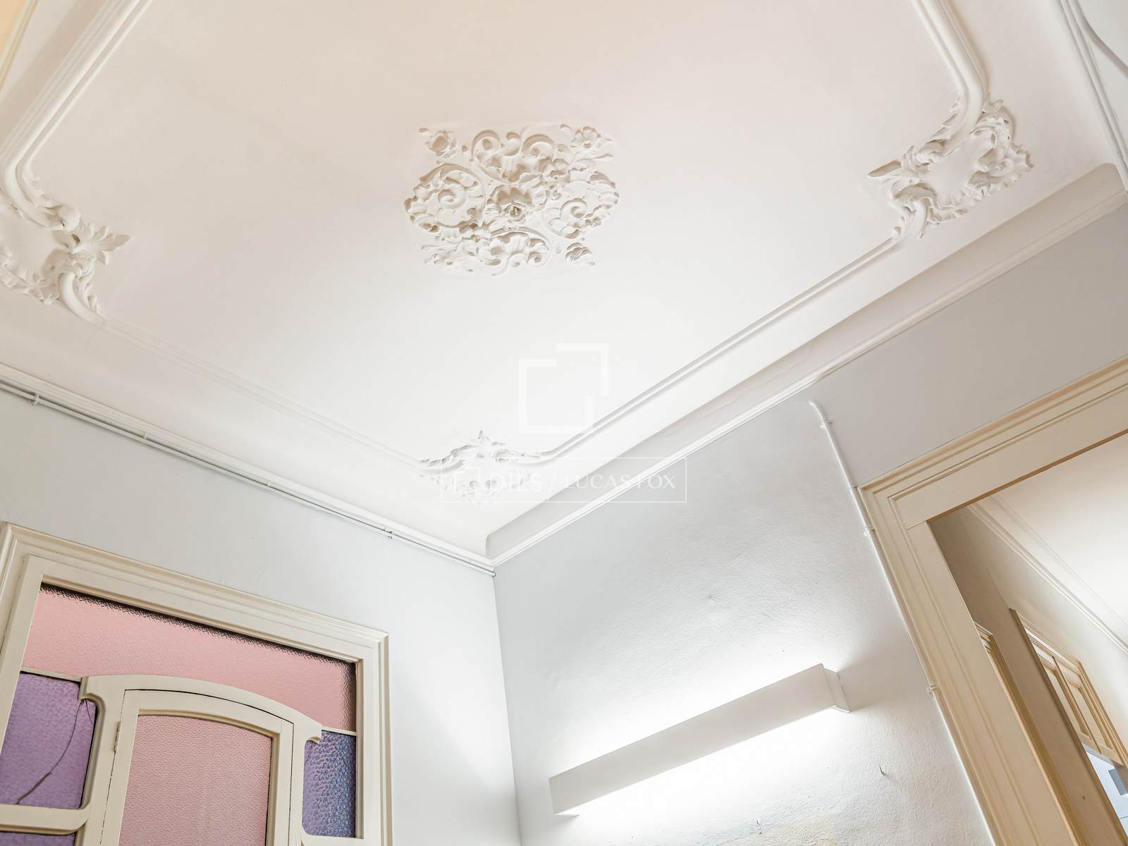 Huoneisto Barcelona, Espanja 6 makuuhuonetta, 179 m2 No. 192622