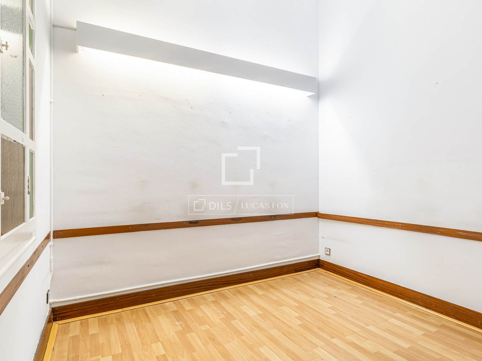 Huoneisto Barcelona, Espanja 6 makuuhuonetta, 179 m2 No. 192622