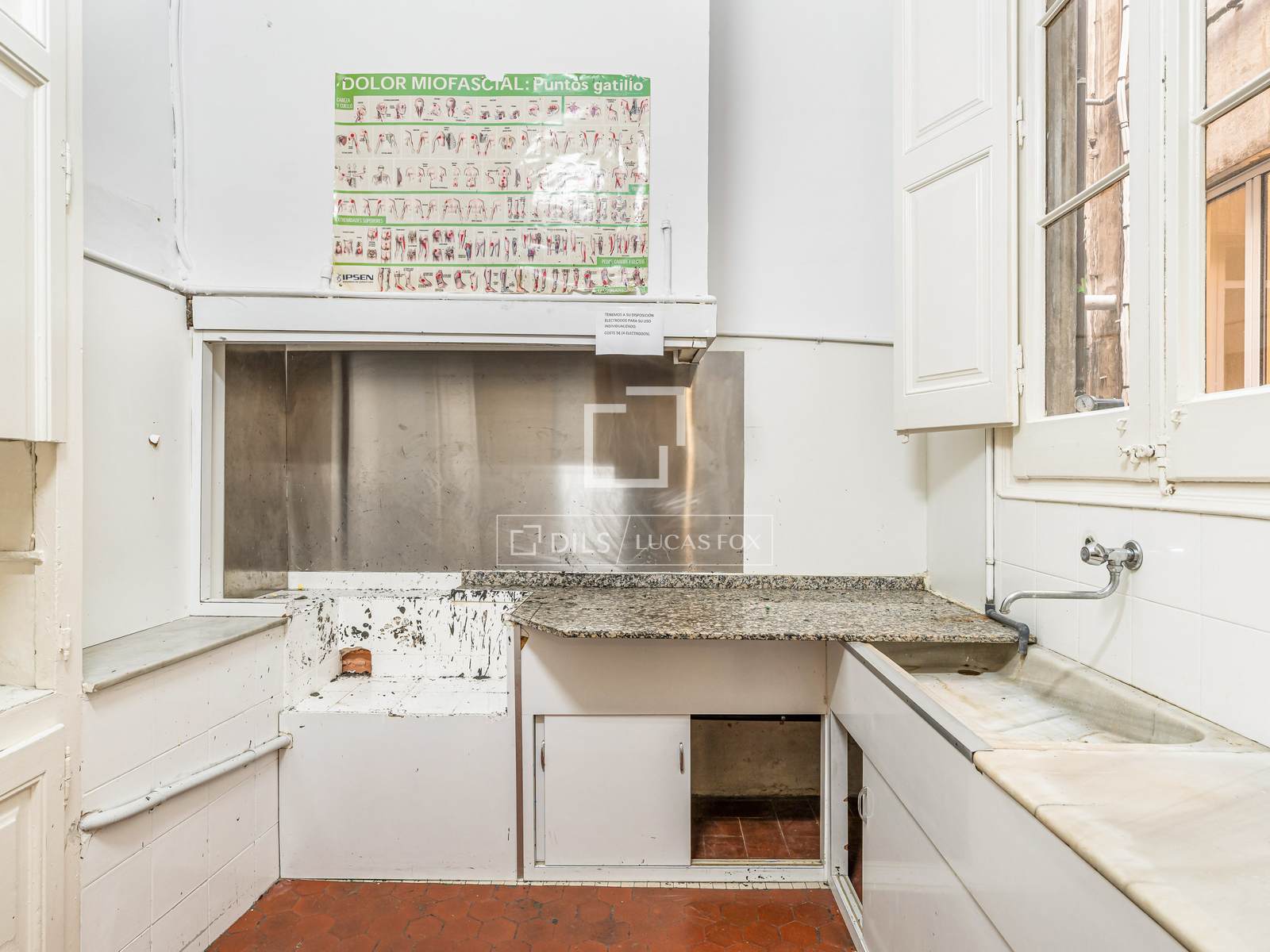 Huoneisto Barcelona, Espanja 6 makuuhuonetta, 179 m2 No. 192622