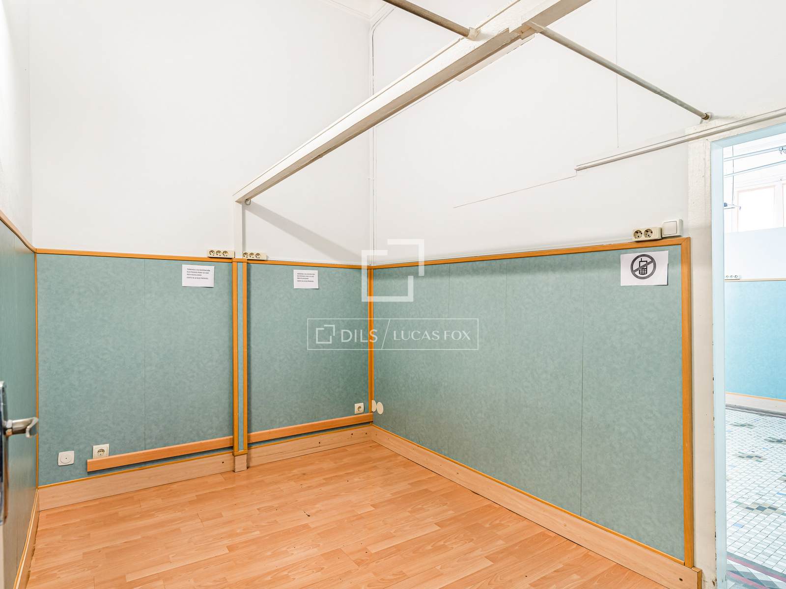 Huoneisto Barcelona, Espanja 6 makuuhuonetta, 179 m2 No. 192622