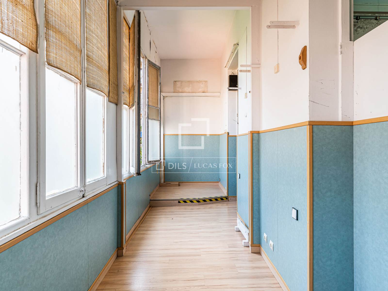 Huoneisto Barcelona, Espanja 6 makuuhuonetta, 179 m2 No. 192622