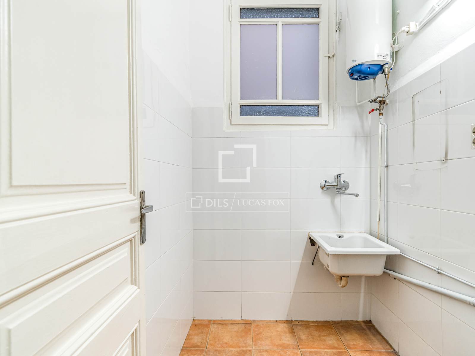 Huoneisto Barcelona, Espanja 6 makuuhuonetta, 179 m2 No. 192622