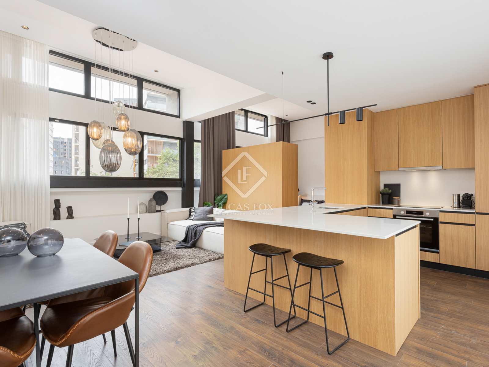 Apartment à Barcelona, Espagne 1 chambre, 75 m2 No. 192619