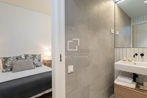 Apartment for sale in Barcelona, Spain 3 bedrooms, 90 sq.m. No. 192617 - photo 25