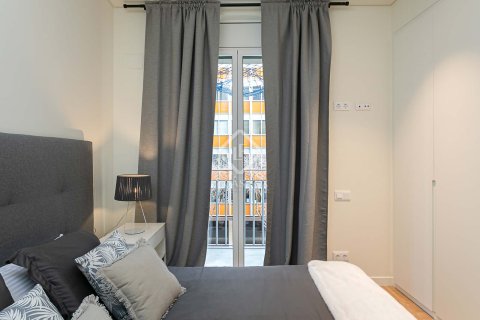 Apartment for sale in Barcelona, Spain 3 bedrooms, 90 sq.m. No. 192617 - photo 18