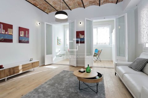 Apartment for sale in Barcelona, Spain 3 bedrooms, 130 sq.m. No. 192620 - photo 2