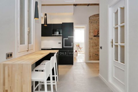 Apartment for sale in Barcelona, Spain 3 bedrooms, 130 sq.m. No. 192620 - photo 5