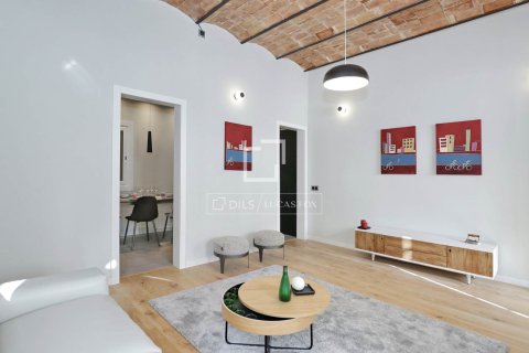 Apartment for sale in Barcelona, Spain 3 bedrooms, 130 sq.m. No. 192620 - photo 3
