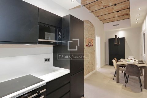 Apartment for sale in Barcelona, Spain 3 bedrooms, 130 sq.m. No. 192620 - photo 9