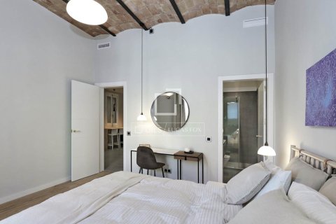 Apartment for sale in Barcelona, Spain 3 bedrooms, 130 sq.m. No. 192620 - photo 18