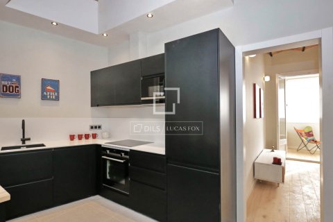 Apartment for sale in Barcelona, Spain 3 bedrooms, 130 sq.m. No. 192620 - photo 10