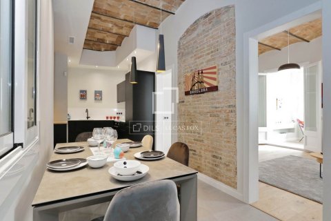 Apartment for sale in Barcelona, Spain 3 bedrooms, 130 sq.m. No. 192620 - photo 4