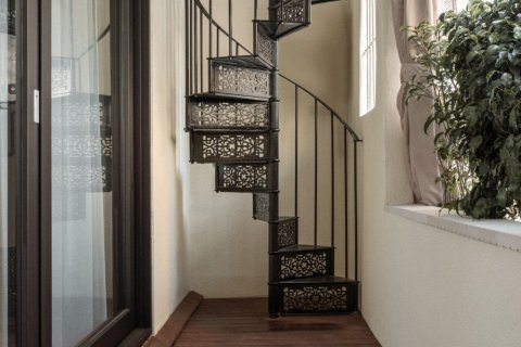 Lägenhet till salu i Barcelona, Spanien 3 sovrum, 123 kvm. Nr. 146974 - foto 13