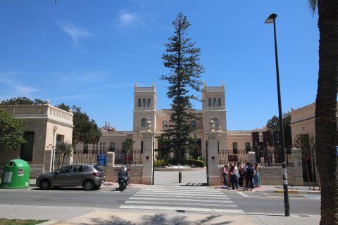 Gewerbeimmobilien zum Verkauf in Alicante, Spanien 24 Schlafzimmer, 1280 m2 Nr. 165210 - Foto 5