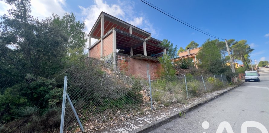 House in La Torre de Claramunt, Barcelona, Spain 213.2 sq.m. No. 185463