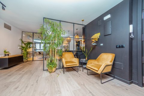 Commercial property à vendre à Alicante, Espagne, 1 chambre, 105 m2 No. 155070 - photo 9