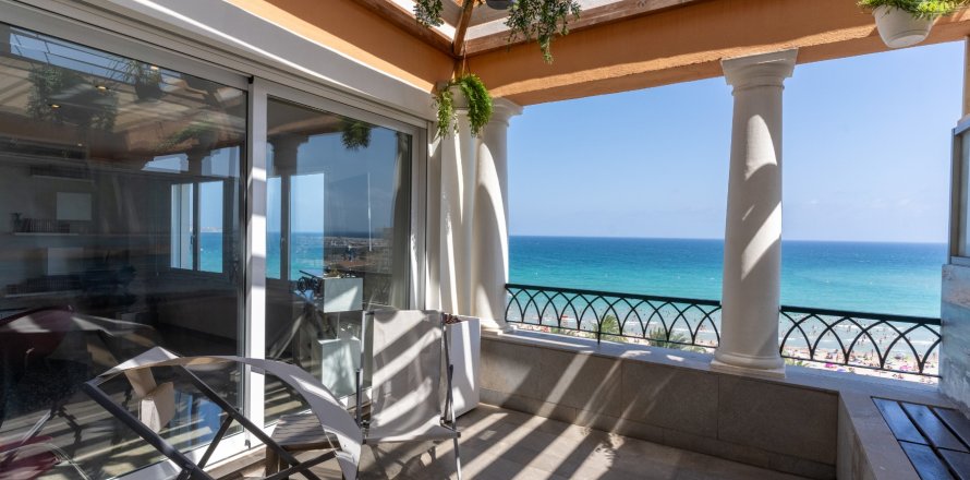 Dzīvoklis Alicante, Spānijā 3 istabas, 214 m2 Nr. 155068