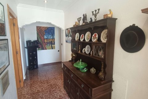 Villa à vendre à Barrio De La Estacion De Crevillente, Alicante, Espagne, 6 chambres, 312 m2 No. 189681 - photo 4