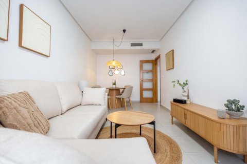 Apartment for sale in Torrevieja, Alicante, Spain 3 bedrooms, 92 sq.m. No. 189683 - photo 2