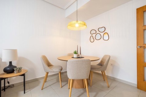 Apartment for sale in Torrevieja, Alicante, Spain 3 bedrooms, 92 sq.m. No. 189683 - photo 4
